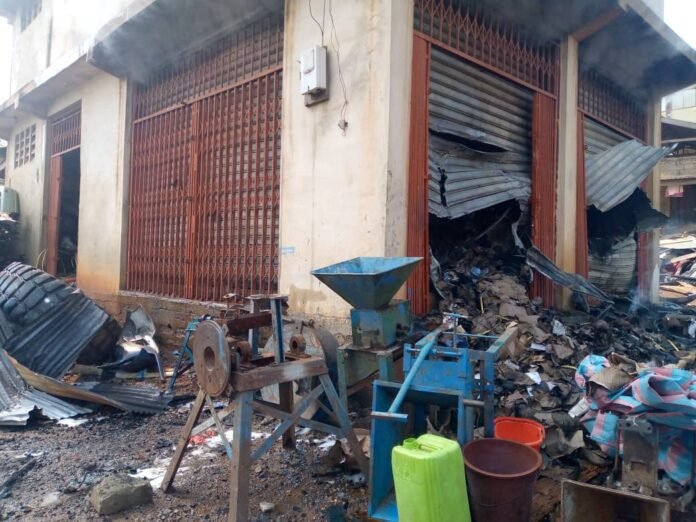 Kumasi: Suame Magazine guts fire.