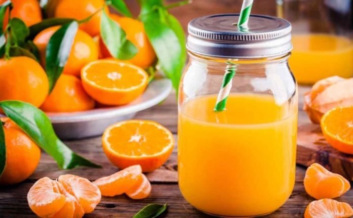 Effects on our organism when drinking orange juice on an empty stomach.