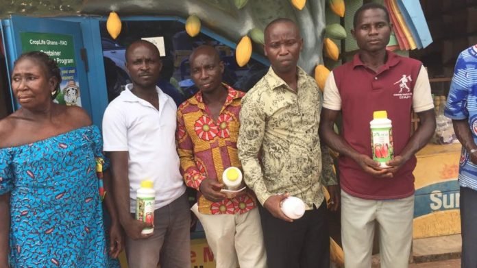 Best Cocoa farmer lauds the government for alternative fertilizer support to farmers.
